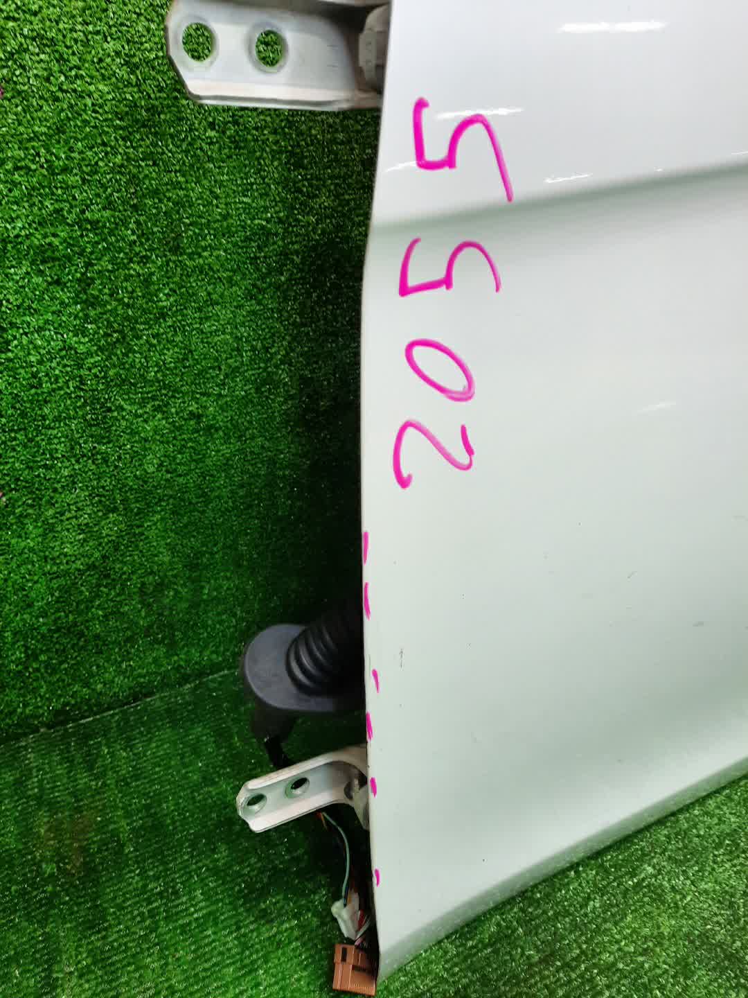 Дверь левая передняя MITSUBISHI LANCER, GALANT FORTIS CY4A, CY2A, CY3A, CY6A, CX6A, CX4A, CX3A 2055 4 ракурс