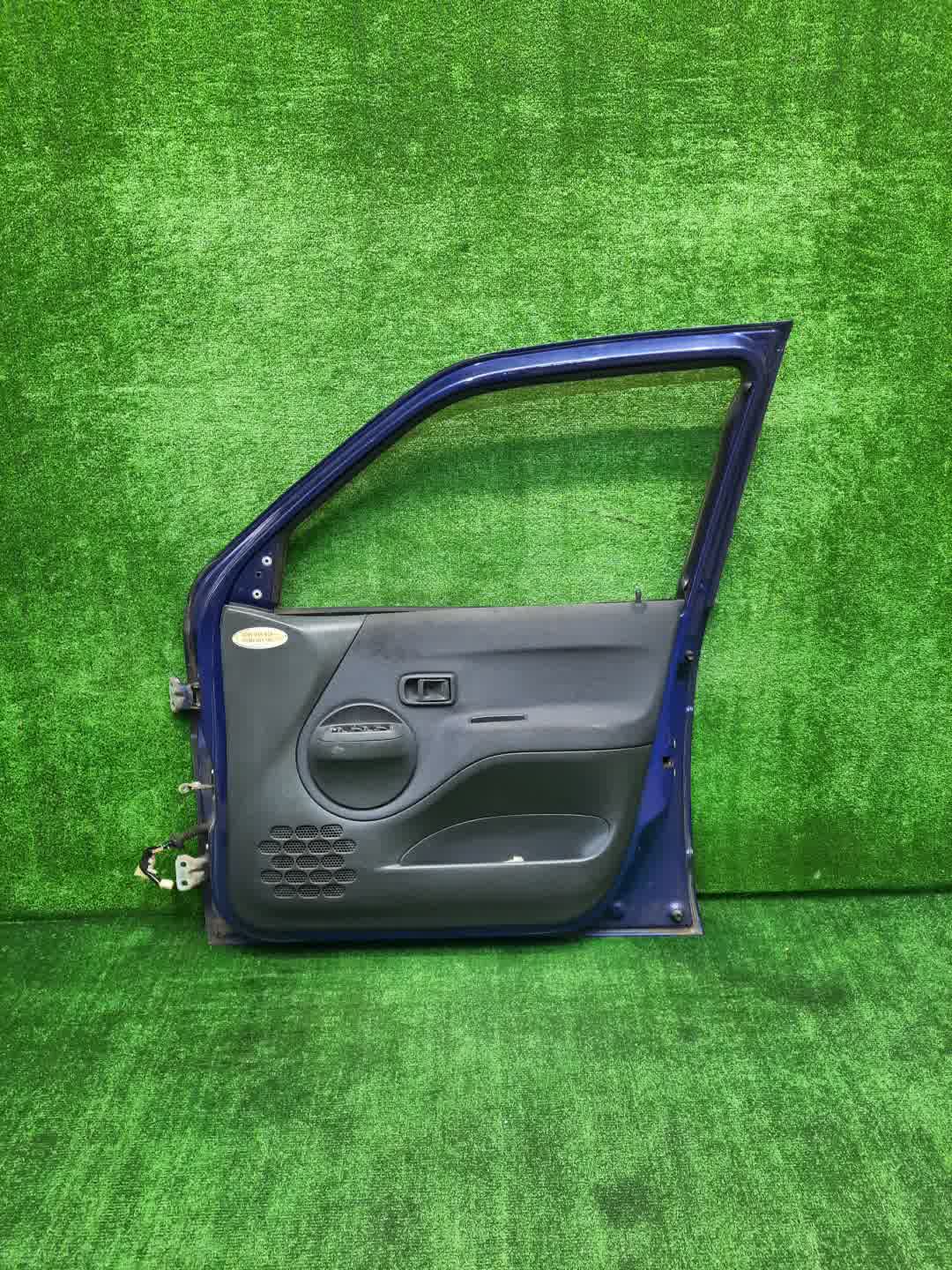 Дверь правая передняя TOYOTA TERIOS, CAMI J100G, J102G, J100E, J102E, J122E 2065 4 ракурс