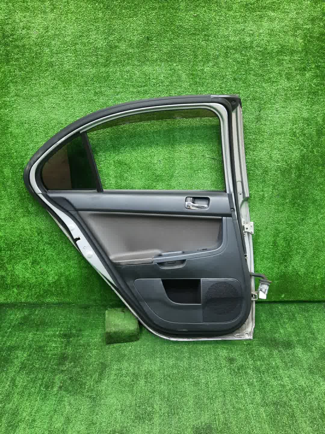 Дверь левая задняя MITSUBISHI LANCER, GALANT FORTIS CY4A, CY2A, CY3A, CY6A, CX6A, CX4A, CX3A 2087 4 ракурс