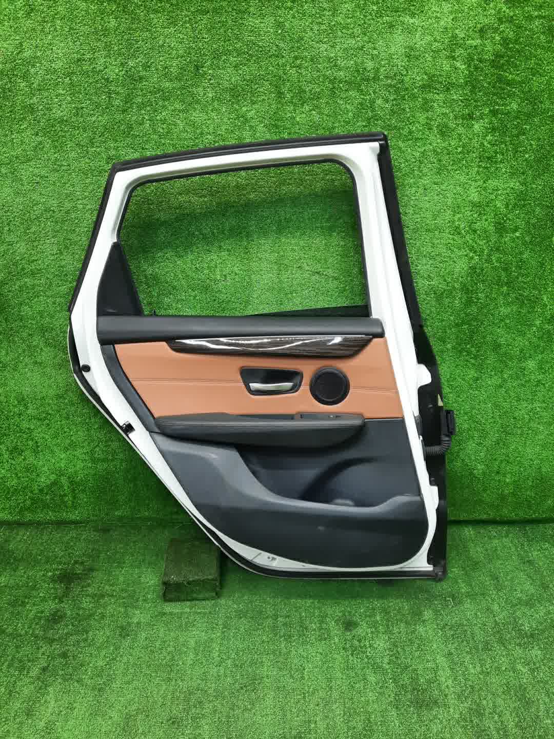 Дверь левая задняя BMW 2-Series Active Tourer F45 2090 3 ракурс
