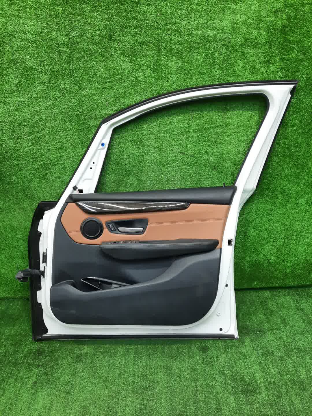 Дверь правая передняя BMW 218i, 2-Series Gran Tourer, 2-Series Active Tourer F45, F46 2092 5 ракурс
