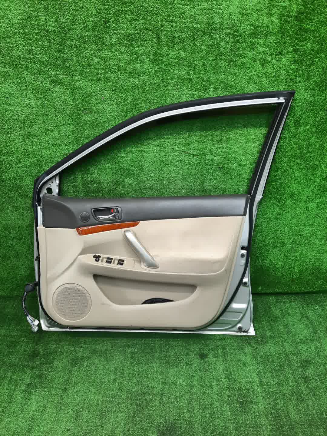 Дверь правая передняя TOYOTA PREMIO ZZT240, NZT240, AZT240, ZZT245 2094 5 ракурс