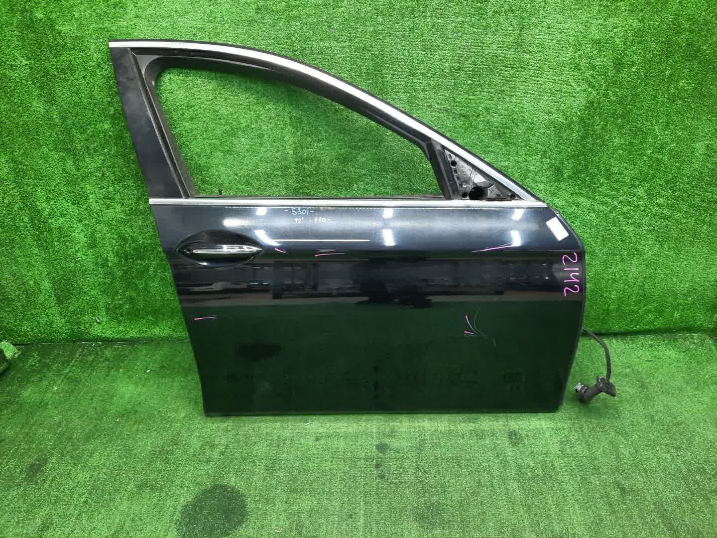 Дверь правая передняя BMW 520d, 525d, 530d, 535d, 550d, 5-Series, 535i, 528i, 530i, 520i, 523i, 550i F11, F10, FZ35, FR35, XG20, FW20, XG28, FP25, FR30, FR44 2142 1 ракурс