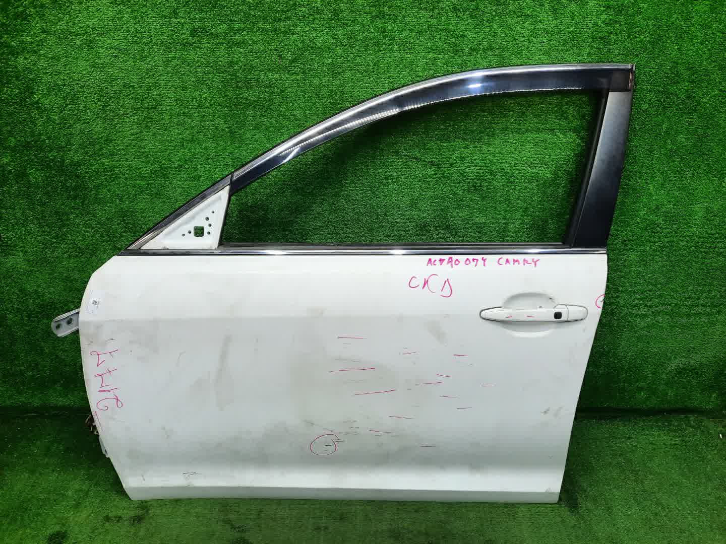 Дверь левая передняя TOYOTA CAMRY, ALTIS AHV40, GSV40, ACV40, ACV45, ACV40N, ACV45N 2177 1 ракурс