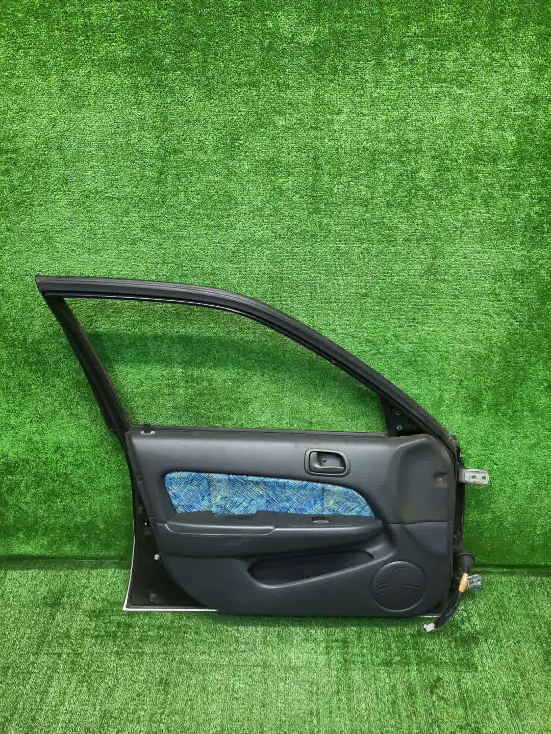 Дверь левая передняя TOYOTA SPRINTER CARIB AE111G, AE114G, AE115G 2209 4 ракурс