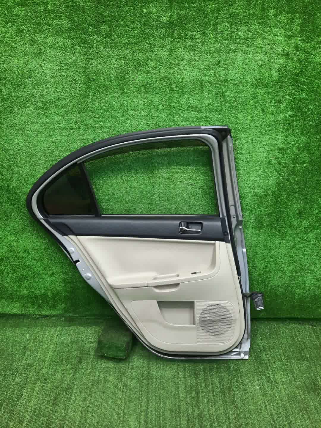 Дверь левая задняя MITSUBISHI LANCER, GALANT FORTIS CY4A, CY2A, CY3A, CY6A, CX6A, CX4A, CX3A 2279 4 ракурс