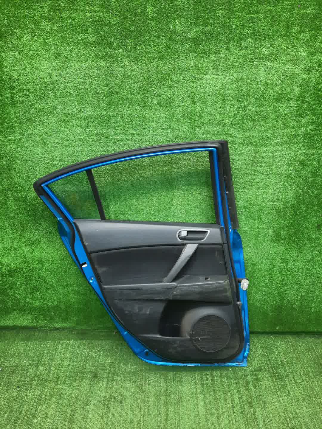 Дверь левая задняя MAZDA AXELA, MAZDA 3, 3 BL6FJ, BL5FP, BLEAP, BLEFP, BLFFP, BL 2301 4 ракурс