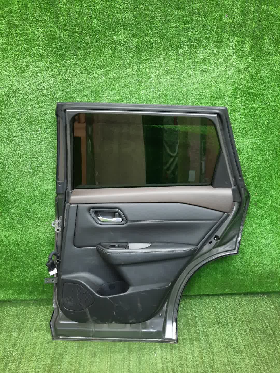 Дверь правая задняя NISSAN X-TRAIL T33, SNT33 2447 2 ракурс