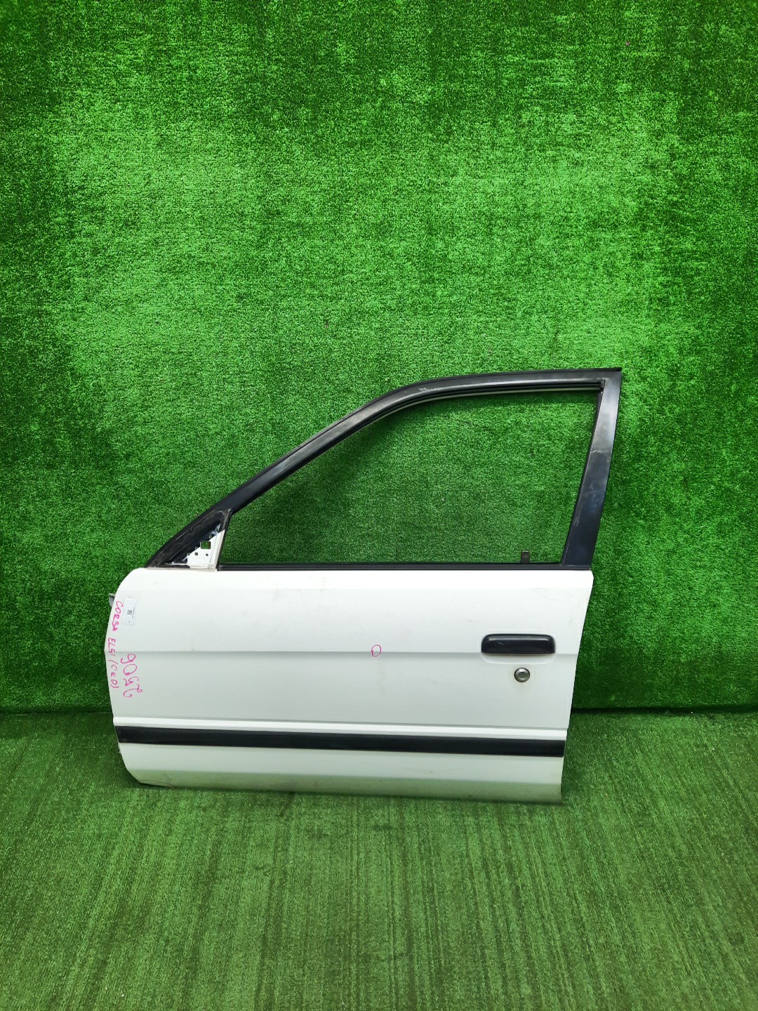 Дверь левая передняя TOYOTA CORSA, TERCEL, COROLLA II EL51, EL53, EL55, NL50, EL52 2506 1 ракурс Дверь левая передняя TOYOTA CORSA, TERCEL, COROLLA II EL51, EL53, EL55, NL50, EL52 2506 1 ракурс