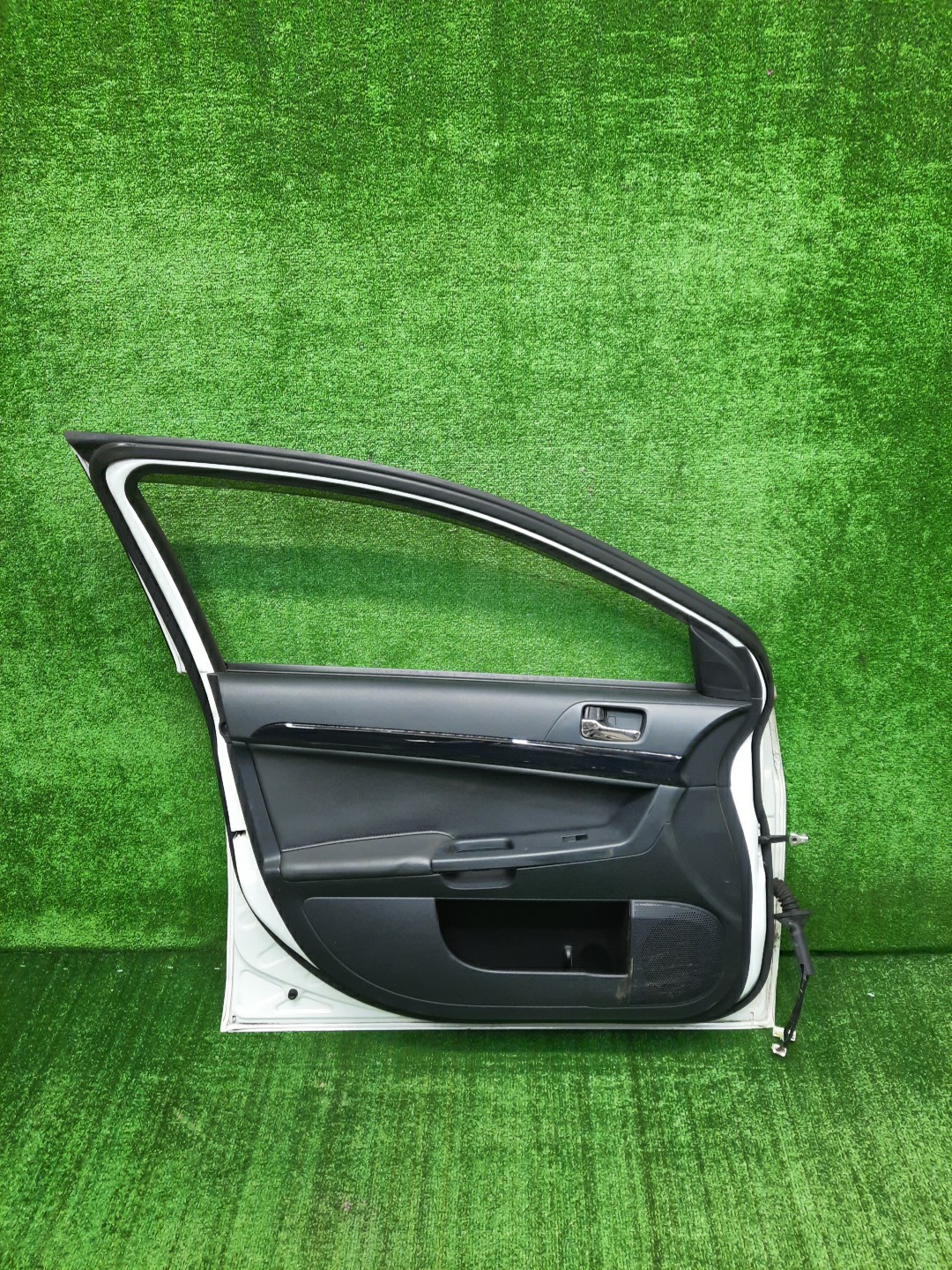 Дверь левая передняя MITSUBISHI LANCER, GALANT FORTIS CY4A, CY2A, CY3A, CY6A, CX6A, CX4A, CX3A 2547 3 ракурс