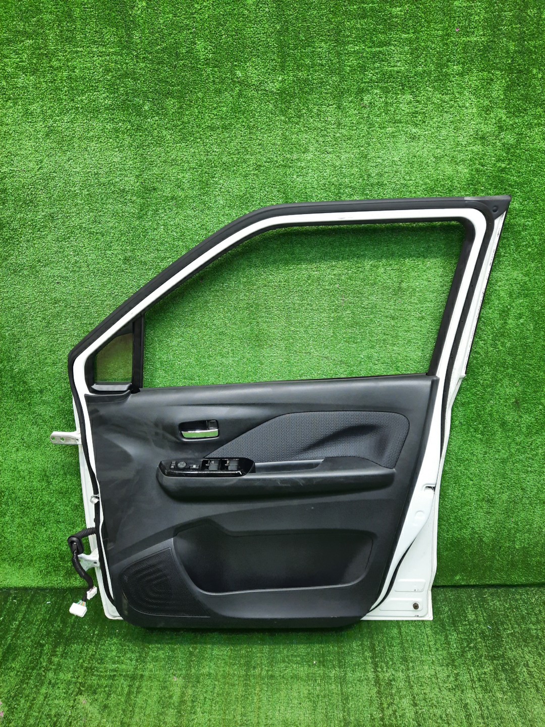 Дверь правая передняя MITSUBISHI EK X B38W 2569 4 ракурс