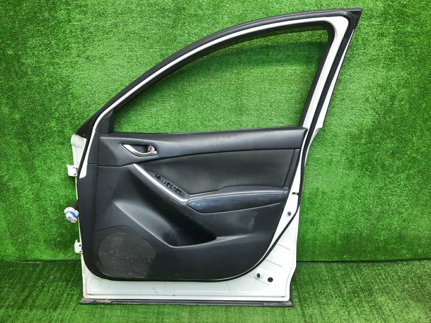 Дверь правая передняя MAZDA CX-5 KE5AW, KE5FW, KEEAW, KEEFW, KE2AW, KE2FW 2588 5 ракурс