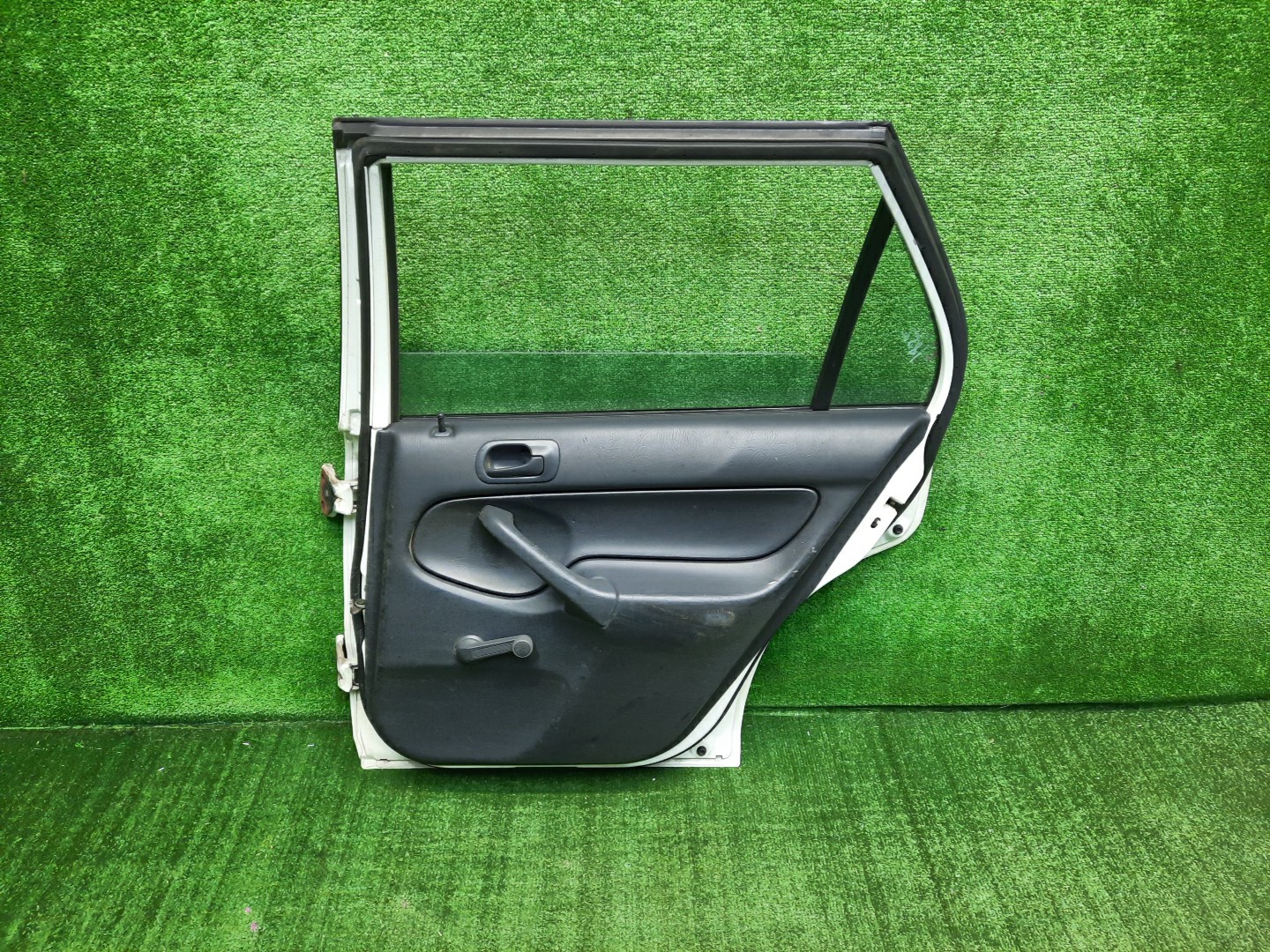 Дверь правая задняя HONDA ORTHIA, PARTNER EL2, EL3, EL1, EY7, EY8, EY6, EY9 2600 4 ракурс