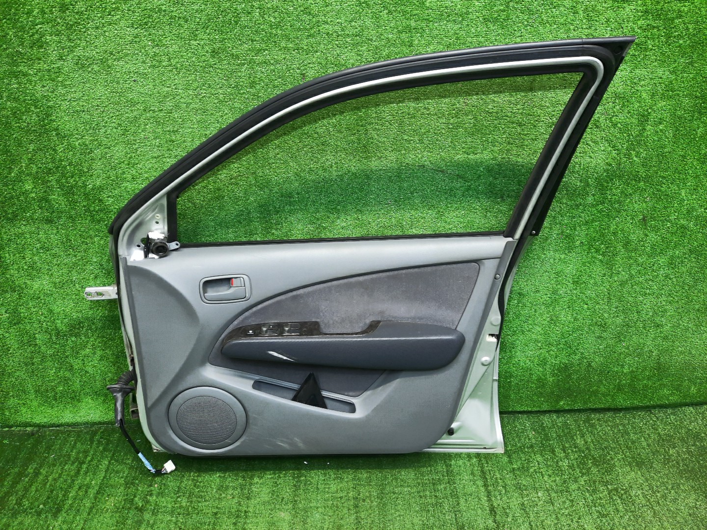 Дверь правая передняя MITSUBISHI AIRTREK, OUTLANDER CU2W, CU4W, CU5W 2612 5 ракурс