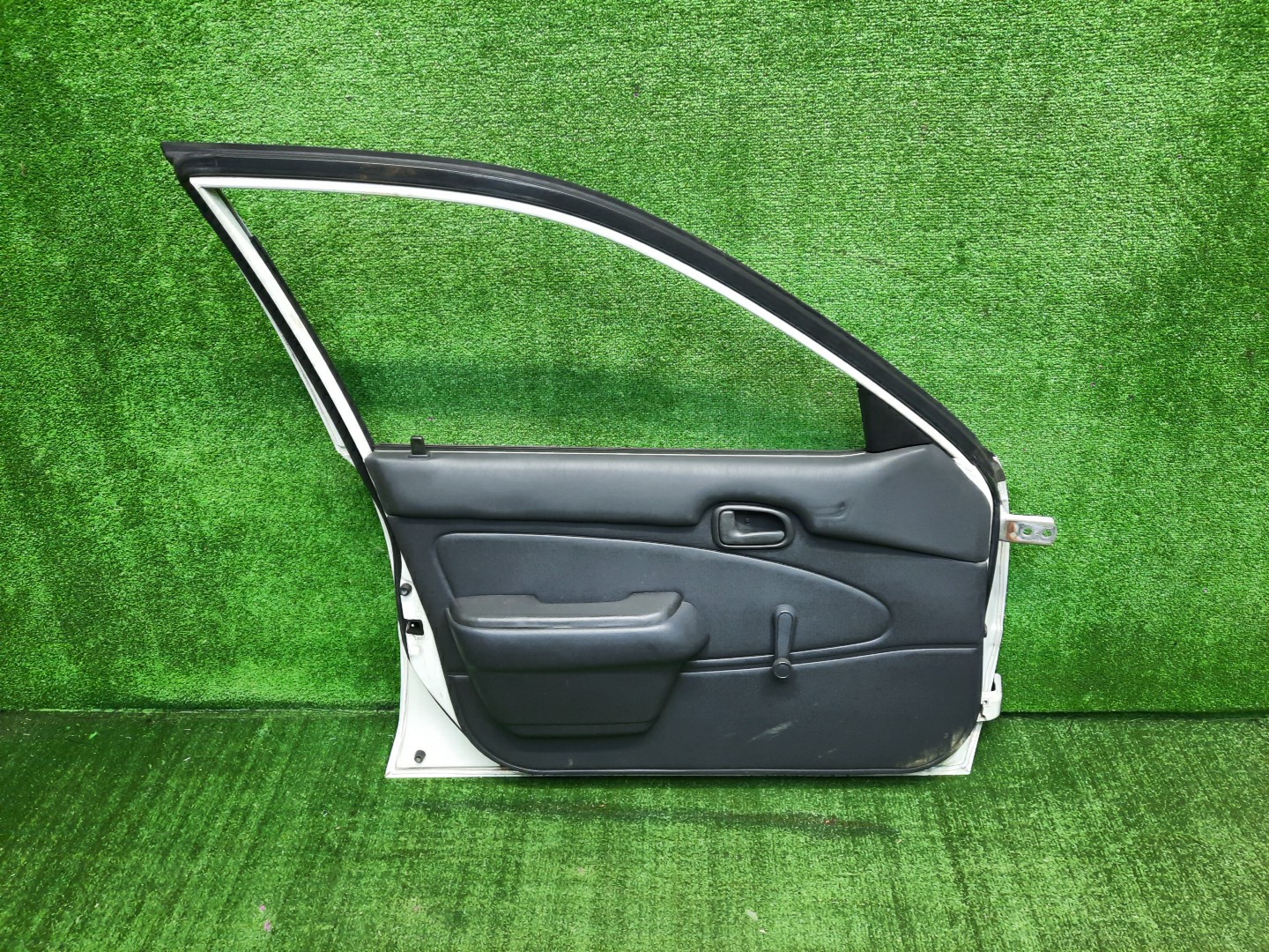 Дверь левая передняя TOYOTA COROLLA AE100, AE101, AE109, EE101, EE102, EE103, EE104, AE104, CE107, EE107, CE100, CE106, EE106, CE102, CE104, CE109, CE105, EE108 2624 3 ракурс
