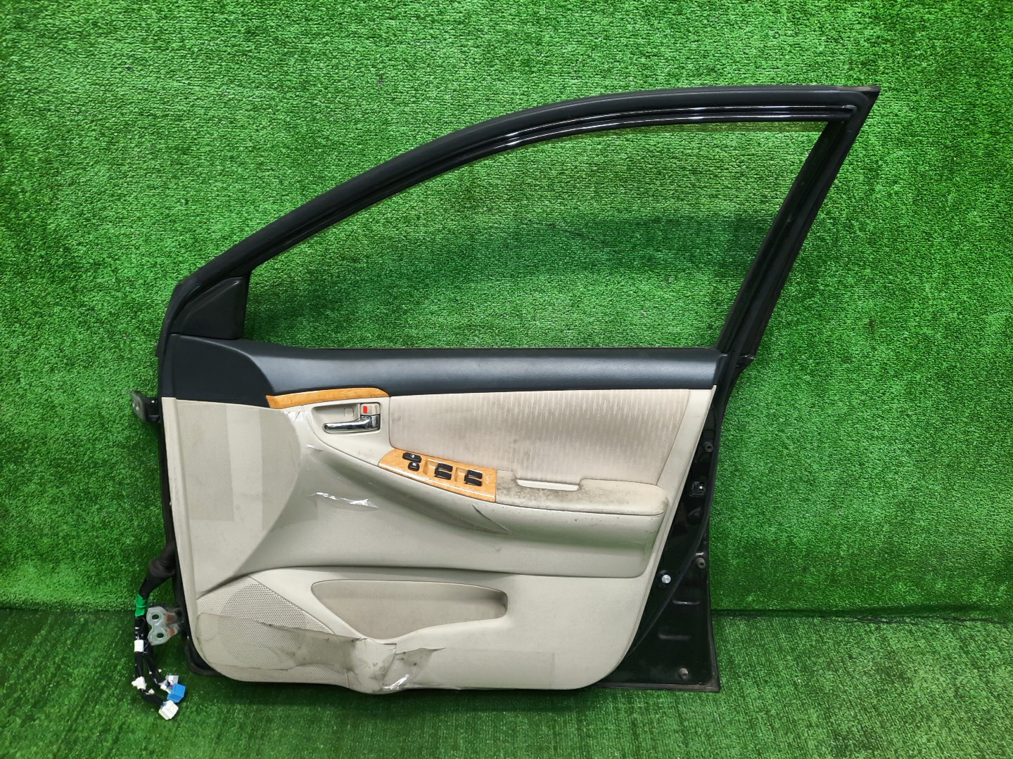 Дверь правая передняя TOYOTA COROLLA, COROLLA FIELDER, ALLEX, COROLLA RUNX ZZE124, NZE121, NZE120, ZZE122, NZE124, CE121, NZE121G, ZZE123G, ZZE124G, ZZE122G, NZE124G, ZZE123 2754 4 ракурс