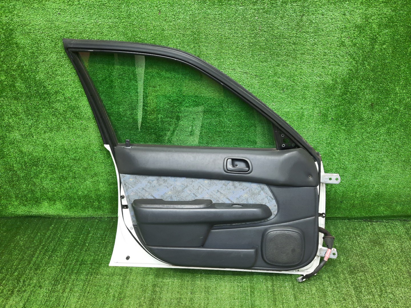 Дверь левая передняя TOYOTA SPRINTER CARIB AE111G, AE114G, AE115G 2757 3 ракурс