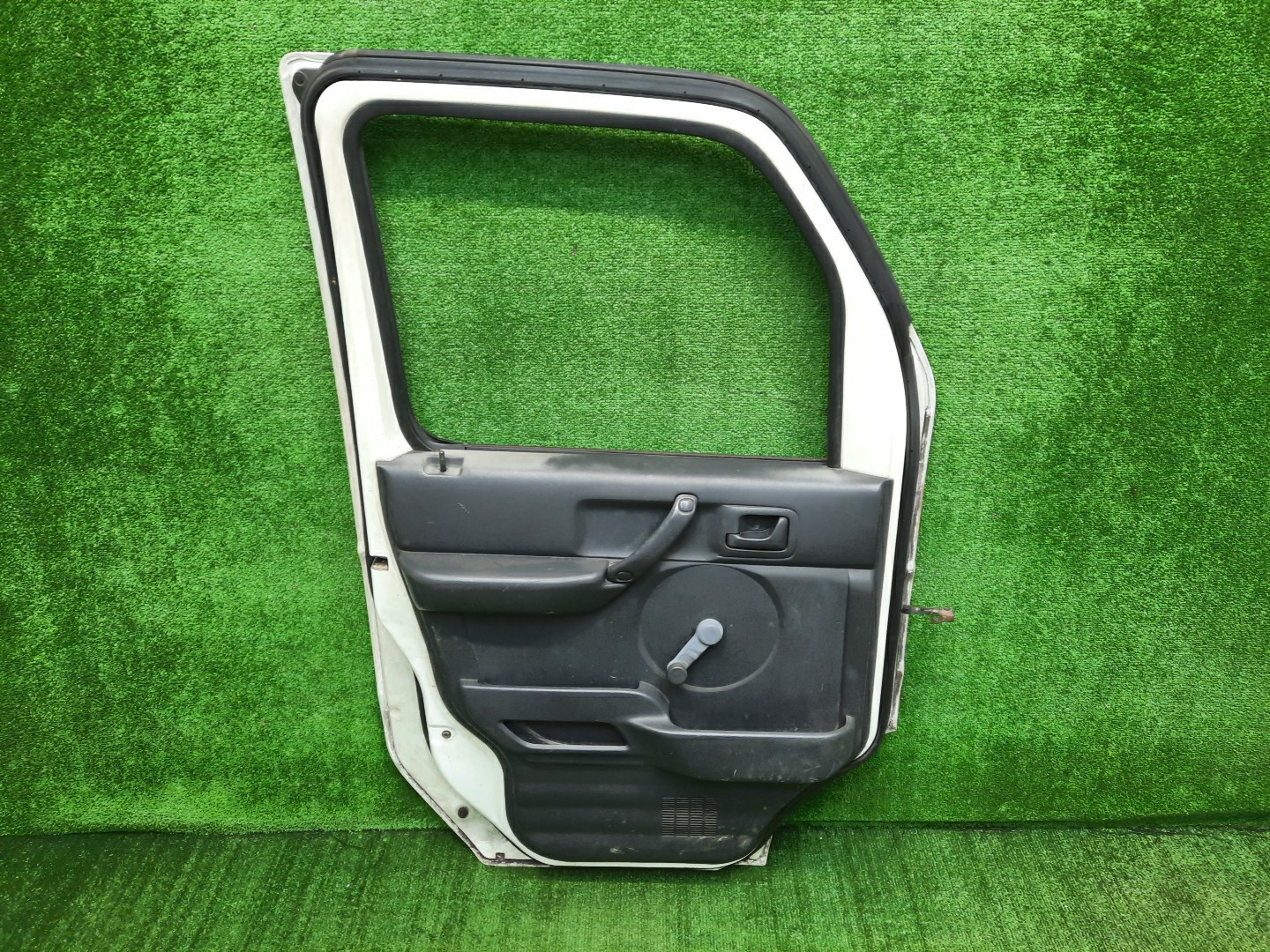 Дверь левая передняя SUZUKI CARRY TRUCK DA63T 2762 2 ракурс