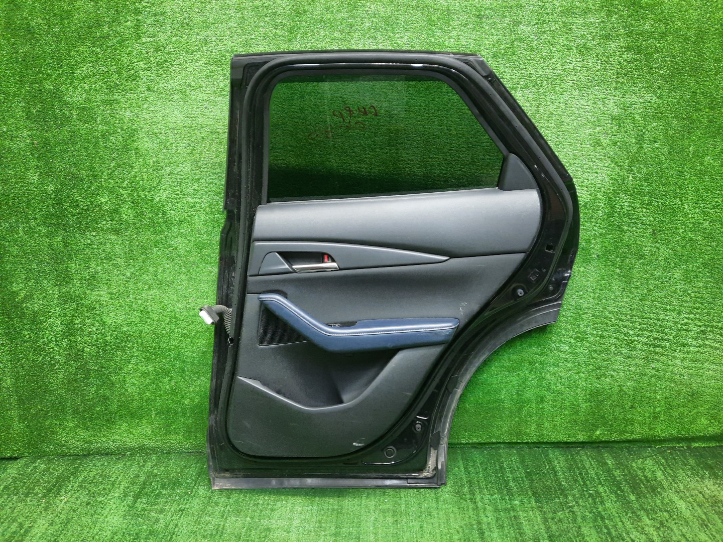 Дверь правая задняя MAZDA CX-30 DM8P 2853 4 ракурс