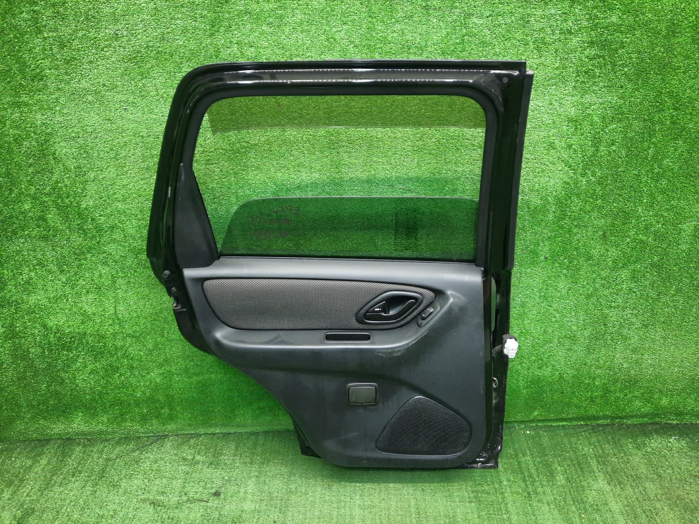 Дверь левая задняя MAZDA TRIBUTE, FORD ESCAPE EPEW, EPFW, EP3WF 3003 2 ракурс