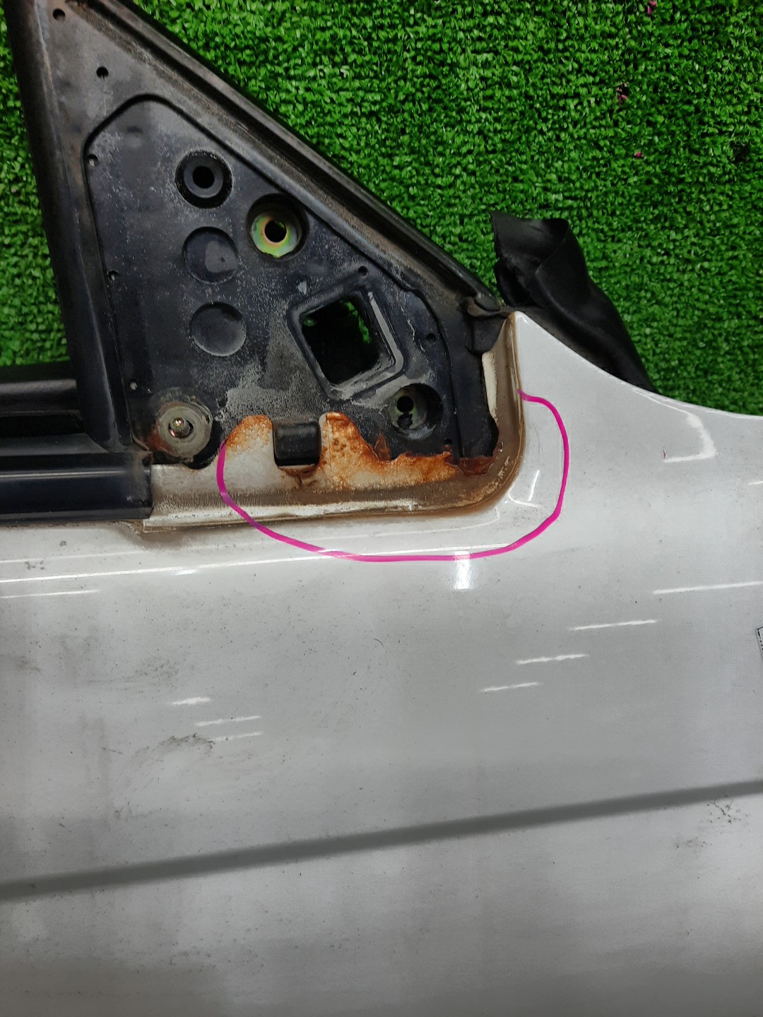 Дверь правая передняя SUBARU LEGACY BGB, BD5, BG5, BG9, BD9, BG3, BD3, BG4, BG7, BD4 3061 2 ракурс