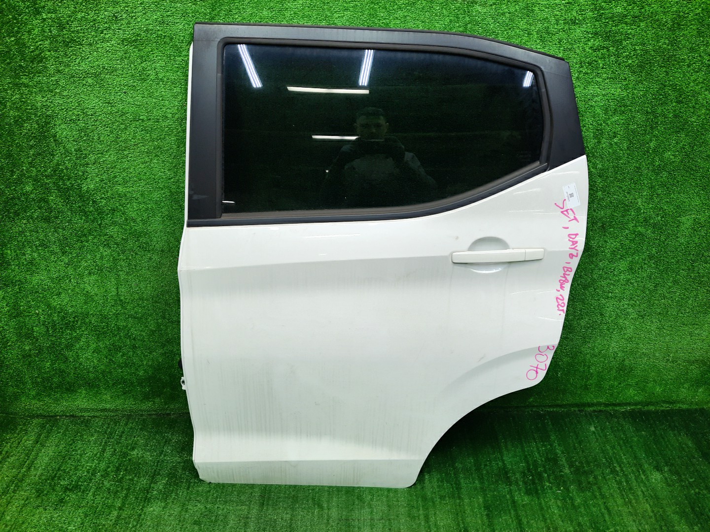 Дверь левая задняя NISSAN DAYZ B45W, B43W, B46W, B47W, B48W, B44W 3070 1 ракурс