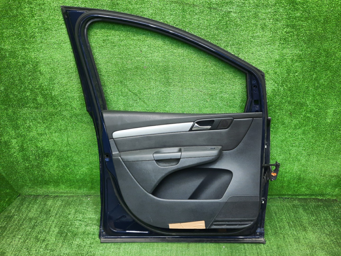 Дверь левая передняя VOLKSWAGEN SHARAN 7N1 3177 3 ракурс