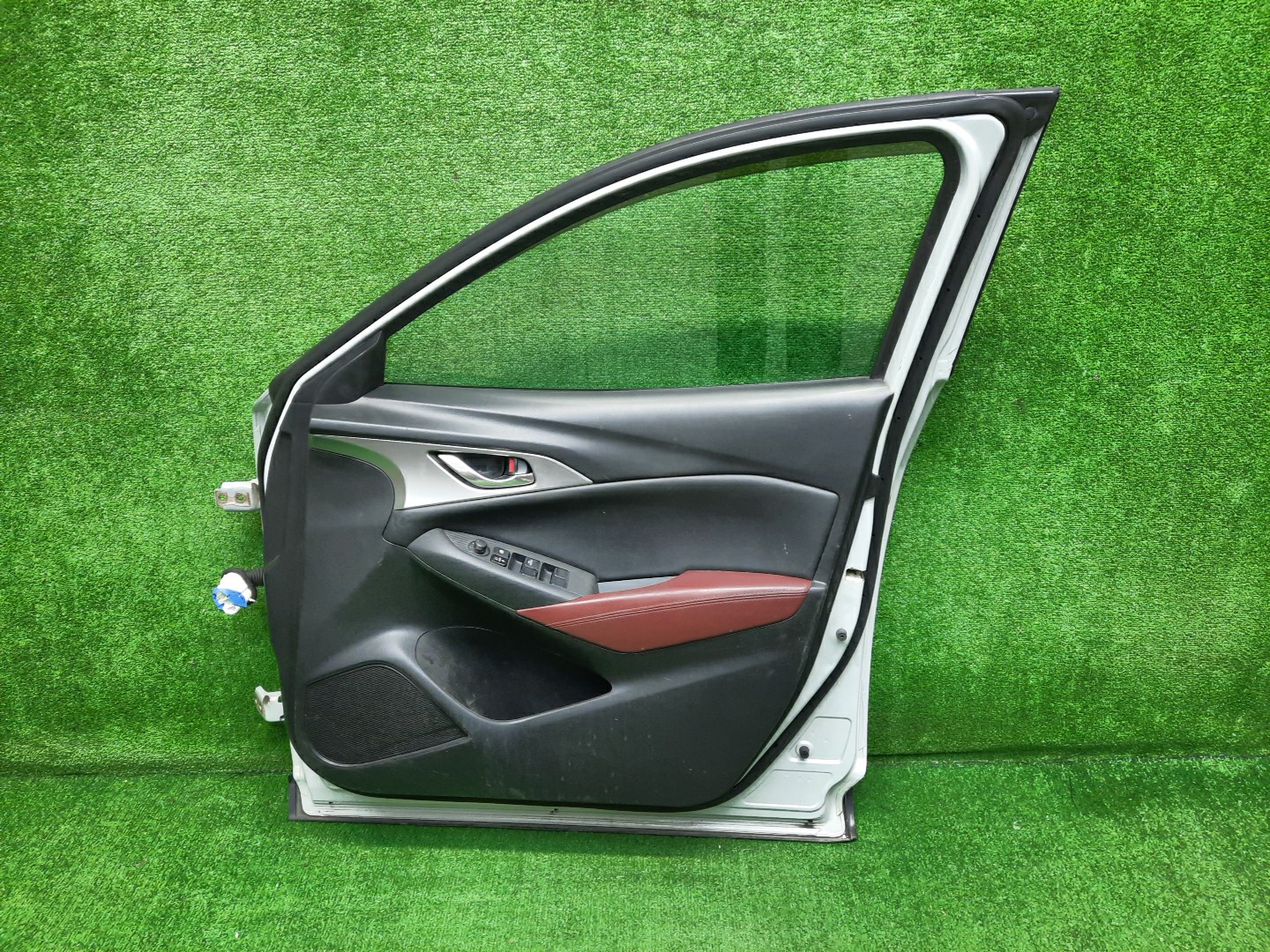 Дверь правая передняя MAZDA CX-3 DK5AW 3308 2 ракурс