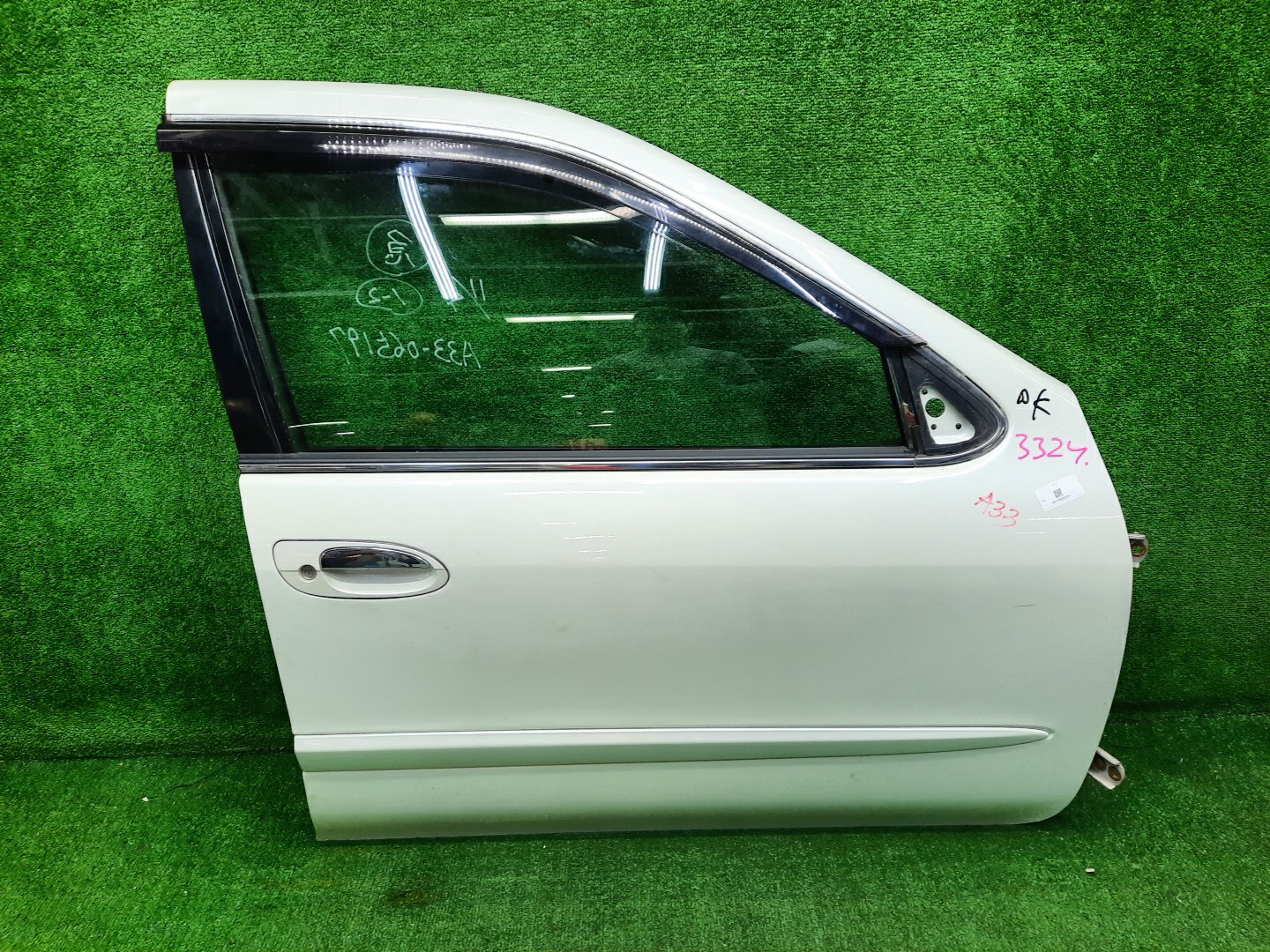 Дверь правая передняя NISSAN CEFIRO A33 3324 1 ракурс