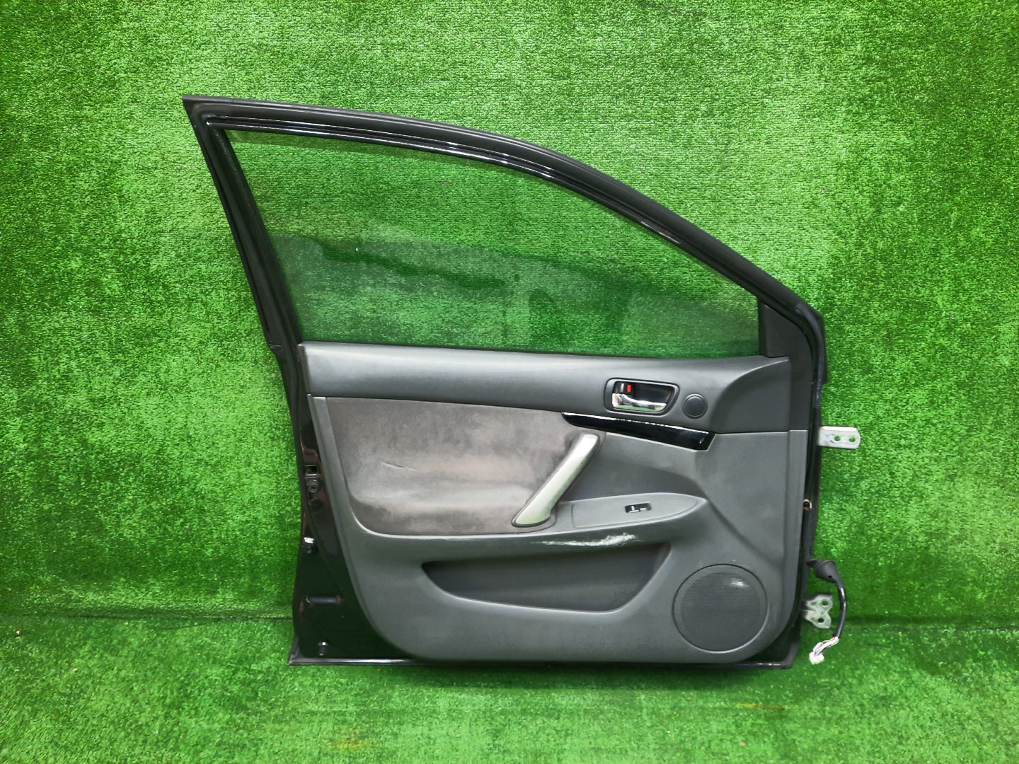 Дверь левая передняя TOYOTA ALLION ZZT240, NZT240, AZT240, ZZT245 3351 3 ракурс