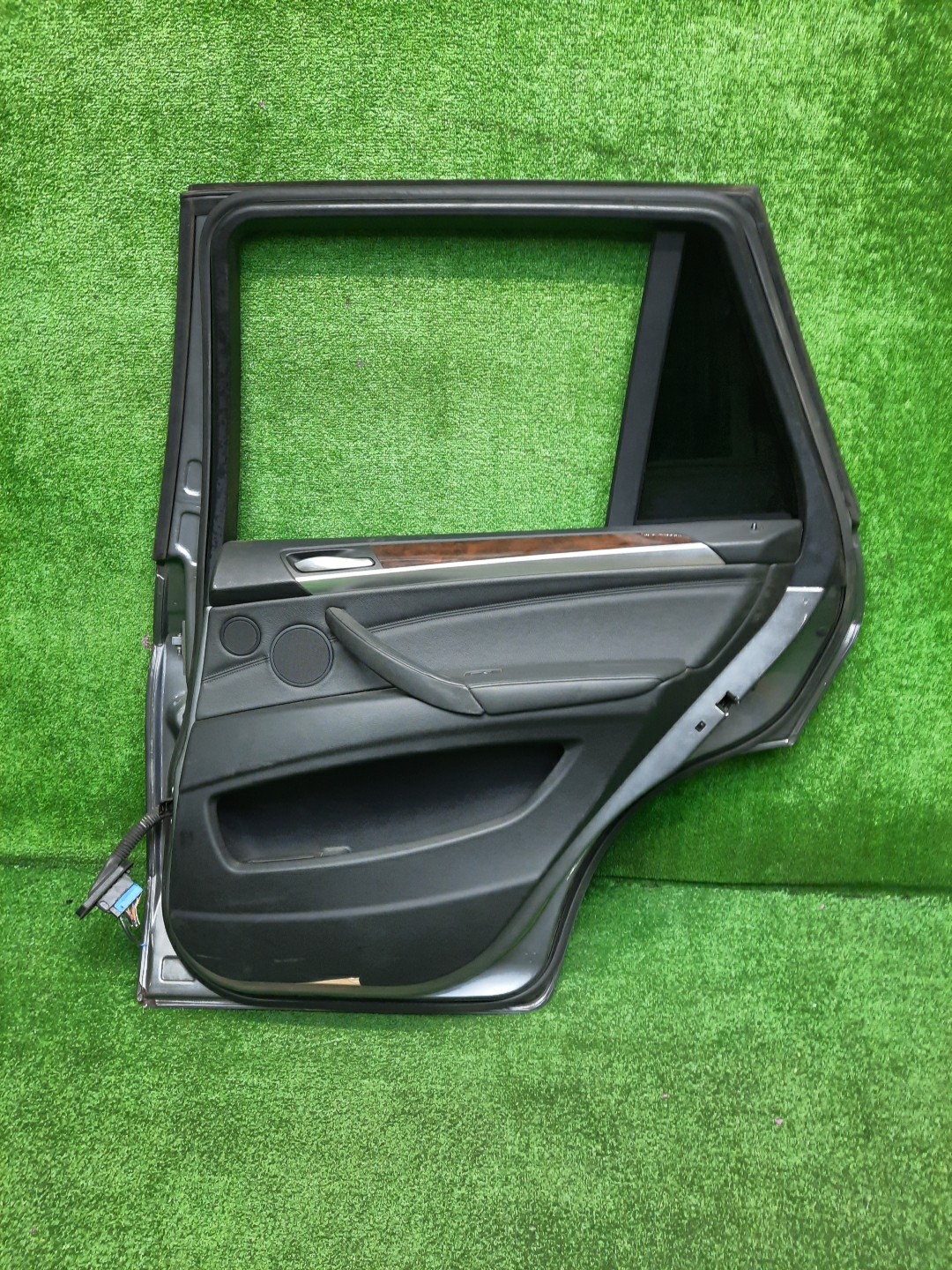 Дверь правая задняя BMW X5 E70 3444 3 ракурс