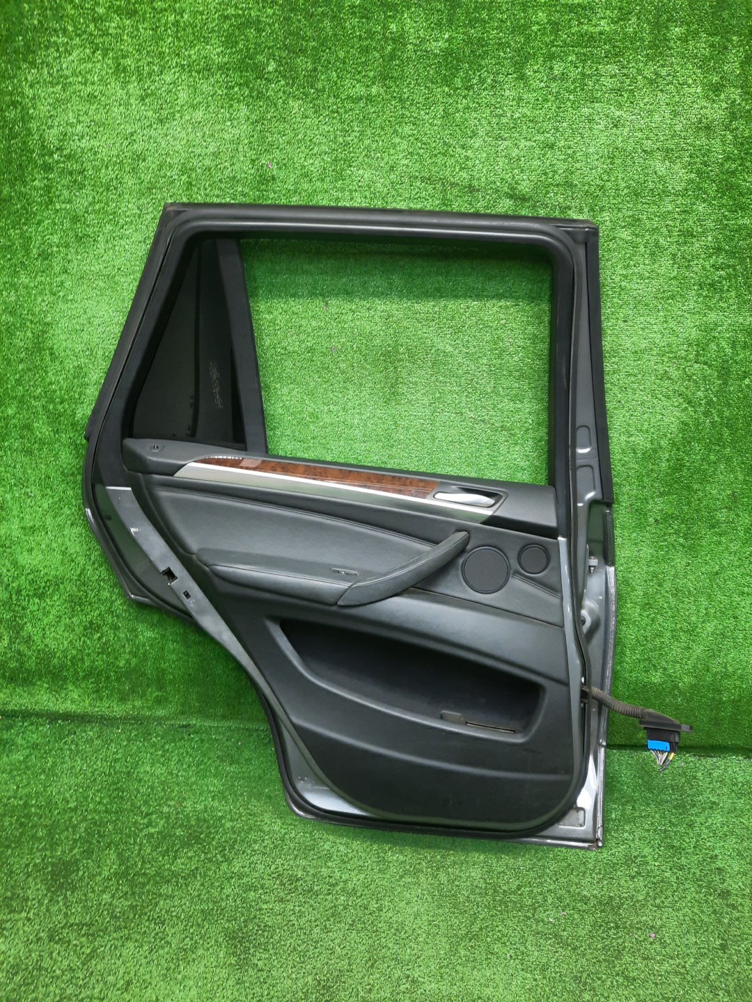 Дверь левая задняя BMW X5 E70 3452 3 ракурс