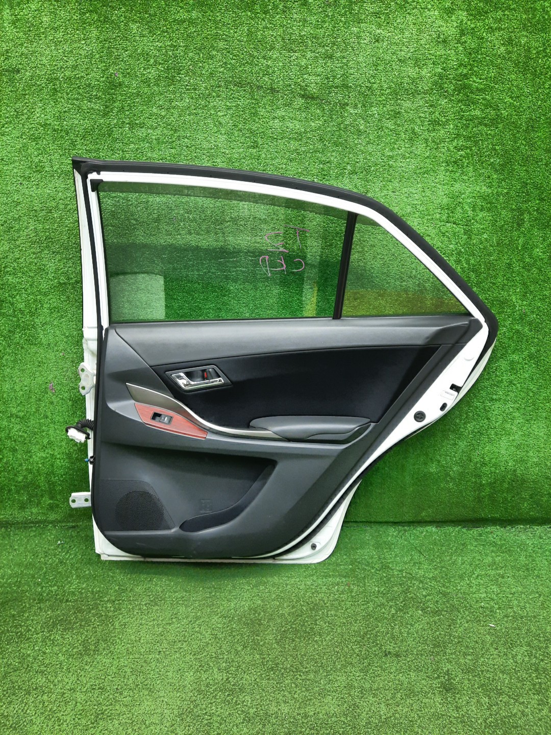 Дверь правая задняя TOYOTA ALLION ZRT265, ZRT260, NZT260, ZRT261 3470 4 ракурс