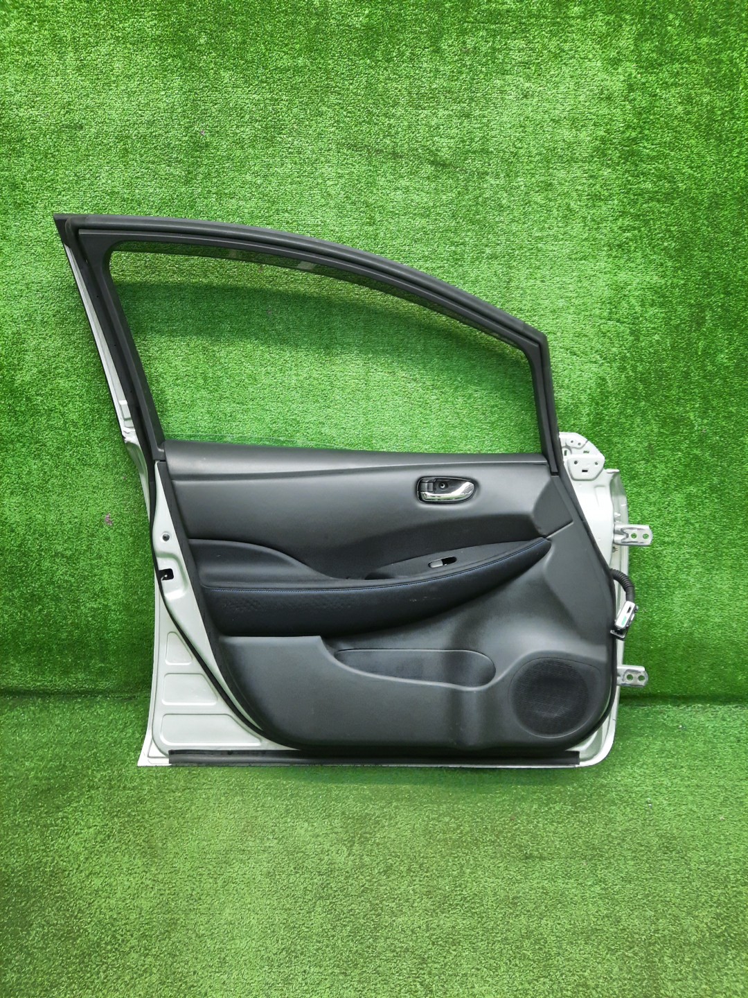 Дверь левая передняя NISSAN LEAF ZE1 3486 2 ракурс