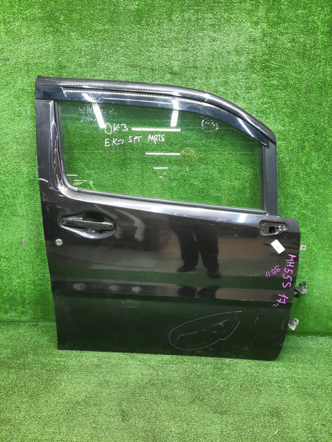 Дверь правая передняя SUZUKI WAGON R MH55S 3511 1 ракурс Дверь правая передняя SUZUKI WAGON R MH55S 3511 1 ракурс