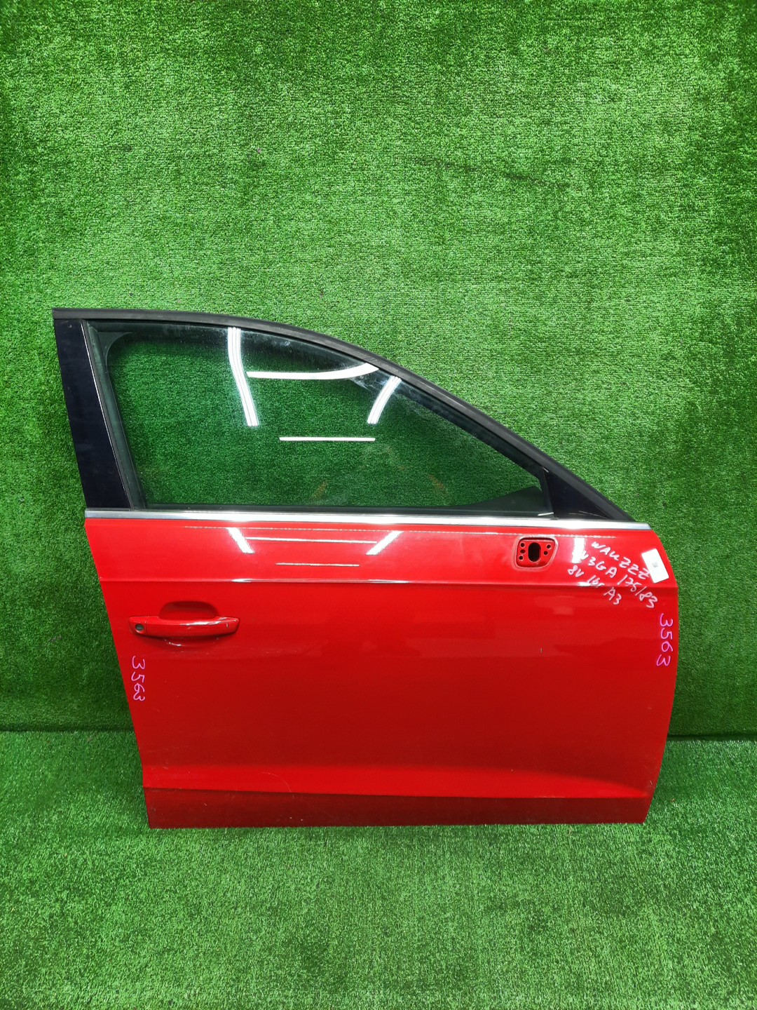 Дверь правая передняя AUDI A3 8VA, 8V1 3563 1 ракурс