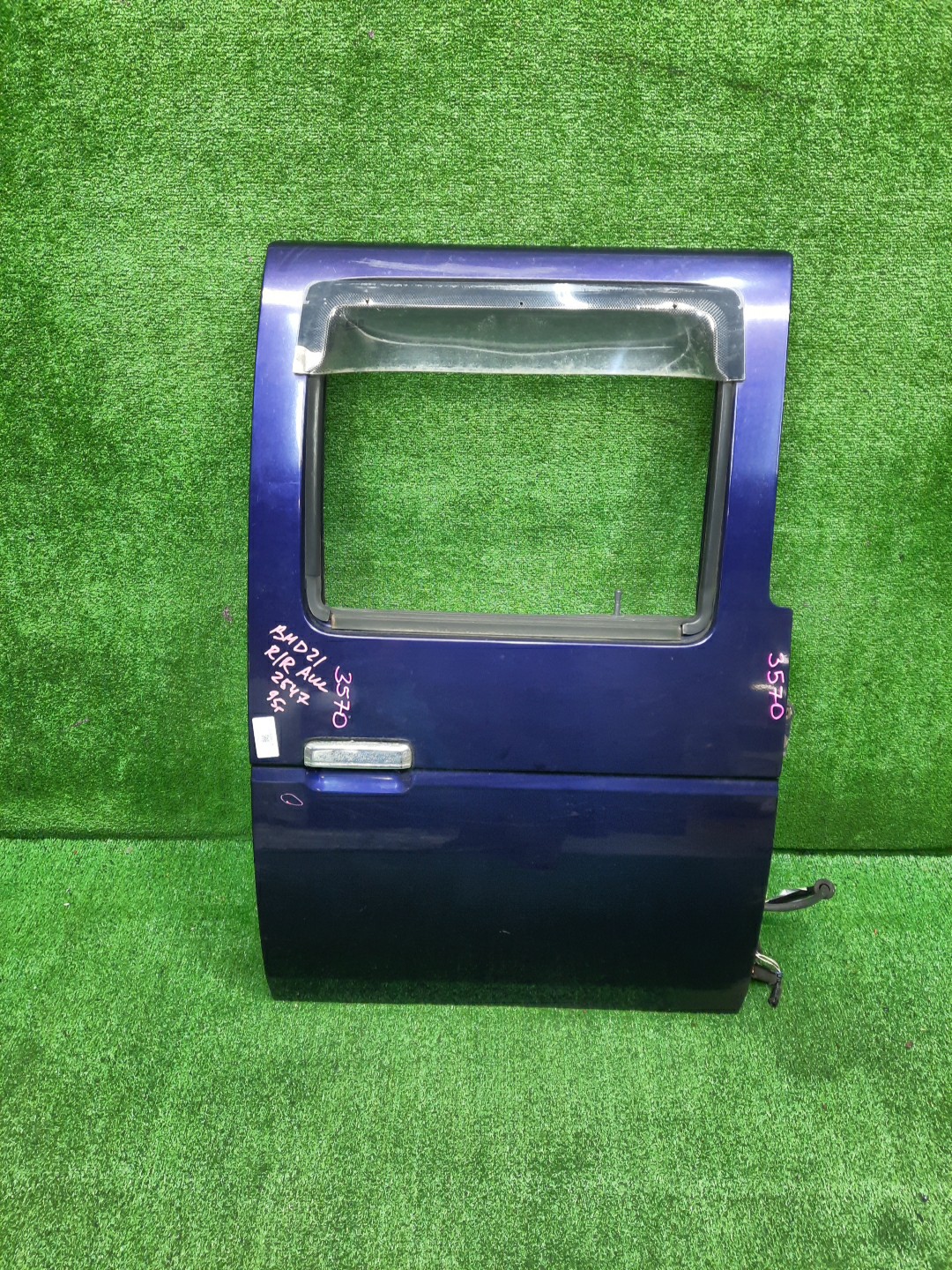 Дверь правая задняя NISSAN DATSUN D21 3570 1 ракурс