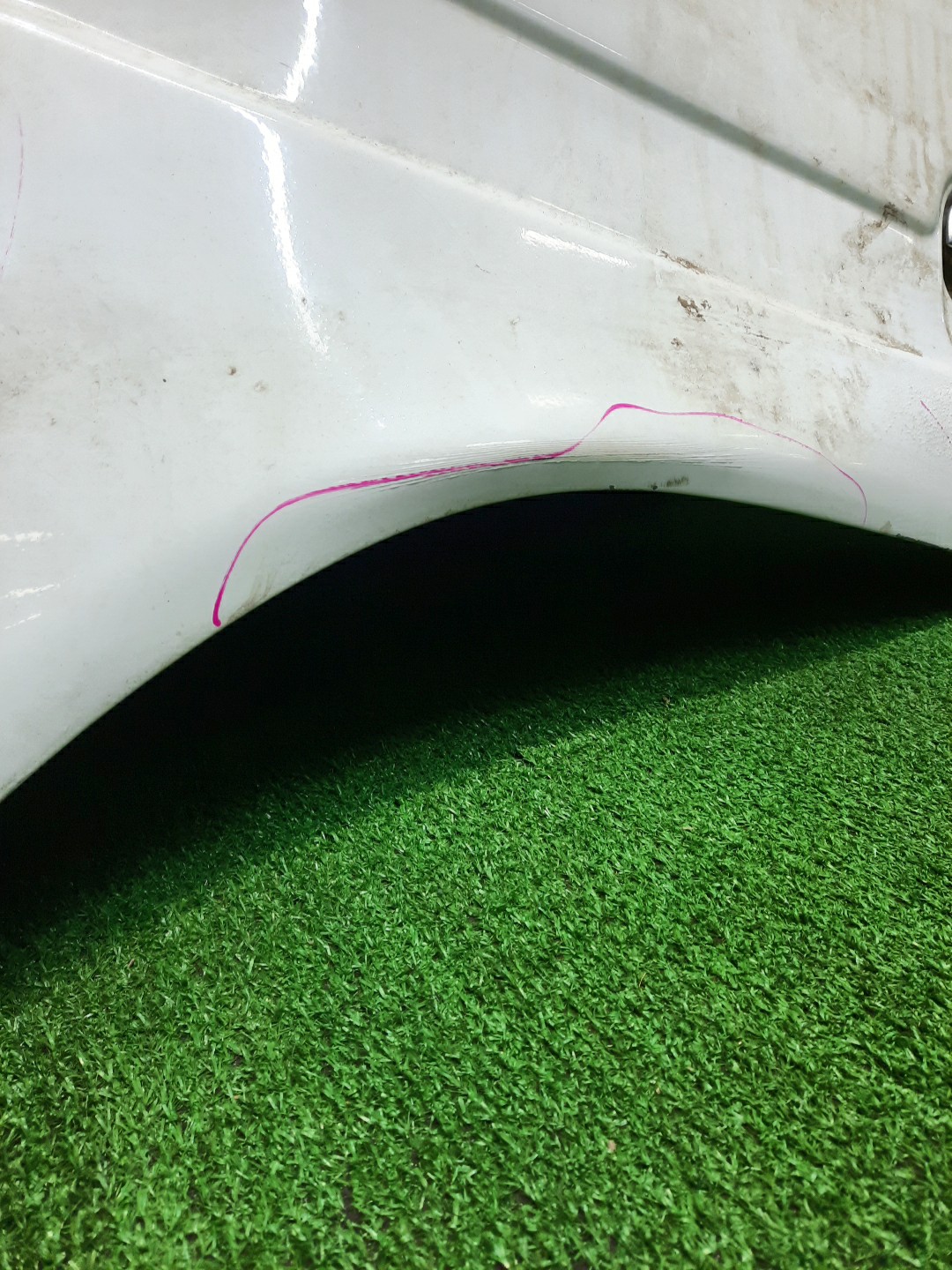 Дверь левая передняя NISSAN ATLAS F23, P4F23, J2F23, SH4F23, M2F23, K2F23, K4F23, R2F23, SR2F23, H4F23, R4F23, P2F23, P8F23, N6F23, M6F23, R8F23, P6F23, SR4F23, SN6F23, N2F23 3613 5 ракурс Дверь левая передняя NISSAN ATLAS F23, P4F23, J2F23, SH4F23, M2F23, K2F23, K4F23, R2F23, SR2F23, H4F23, R4F23, P2F23, P8F23, N6F23, M6F23, R8F23, P6F23, SR4F23, SN6F23, N2F23 3613 5 ракурс