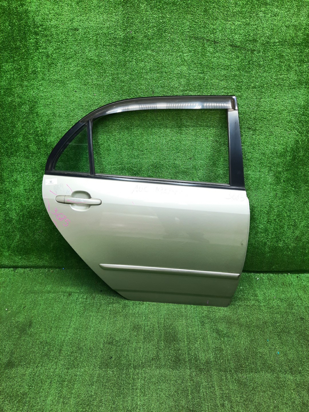 Дверь правая задняя TOYOTA COROLLA ZZE124, NZE121, NZE120, ZZE122, NZE124, CE121 3685 1 ракурс