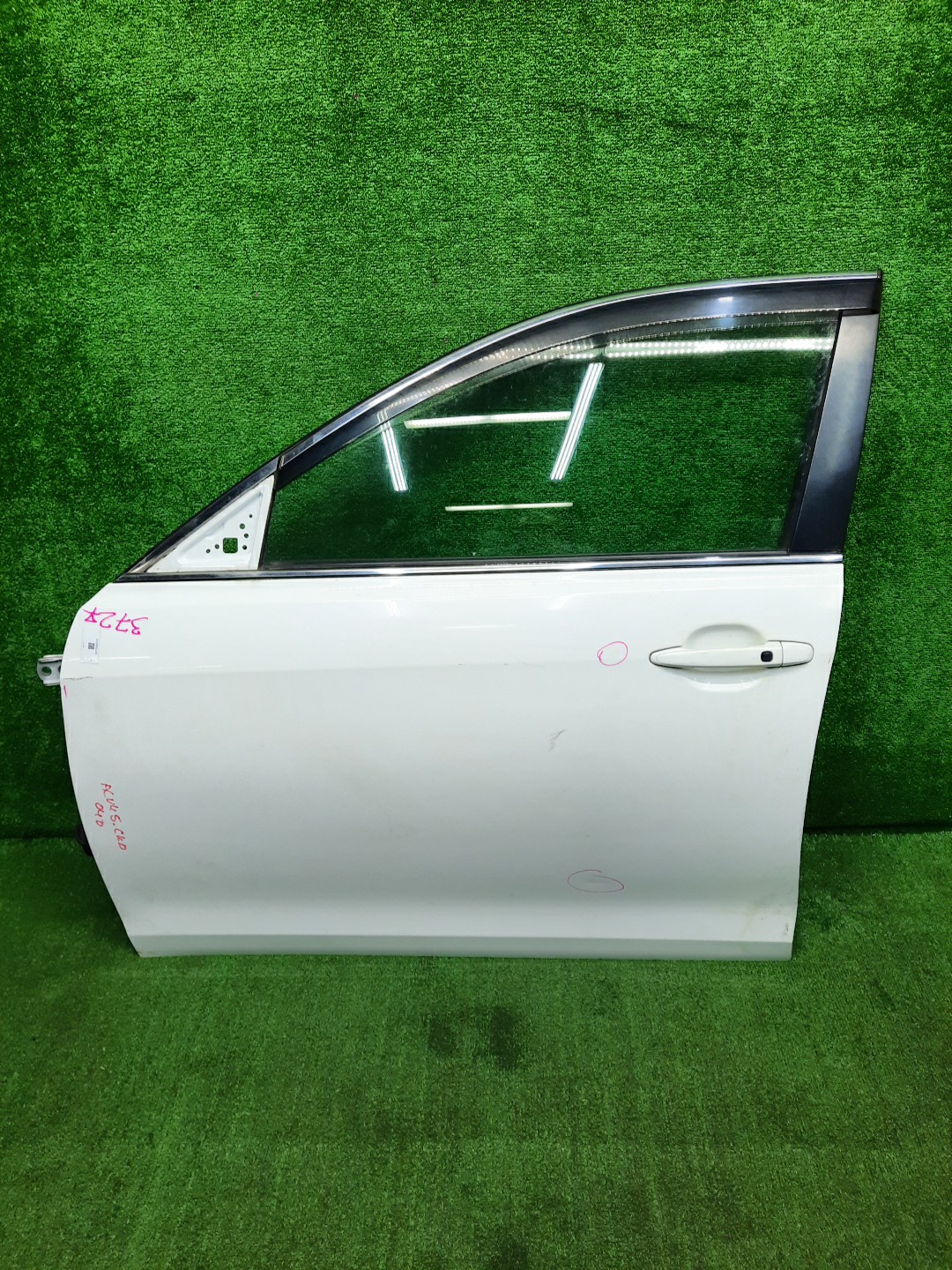 Дверь левая передняя TOYOTA CAMRY, ALTIS AHV40, GSV40, ACV40, ACV45, ACV40N, ACV45N 3727 1 ракурс