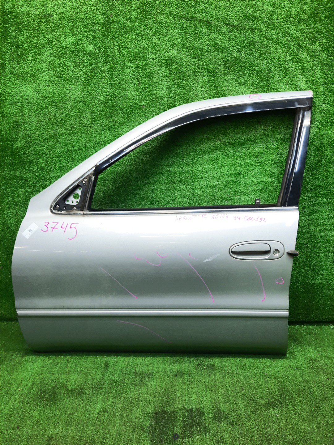 Дверь левая передняя TOYOTA SPRINTER AE100, AE101, AE109, EE101, AE104, CE107, CE100, CE109, EE108 3745 1 ракурс