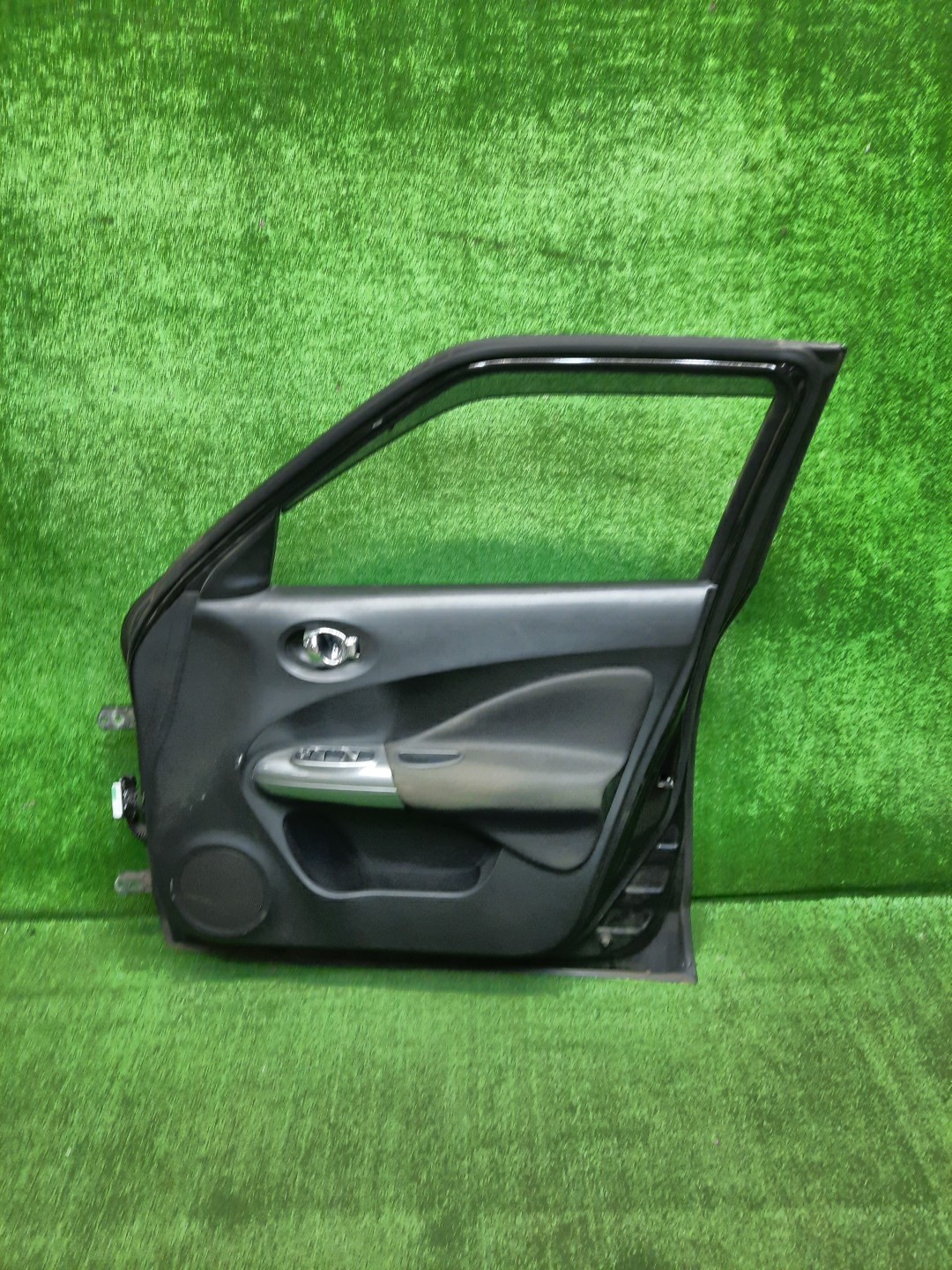 Дверь правая передняя NISSAN JUKE NF15, F15, YF15 3785 4 ракурс