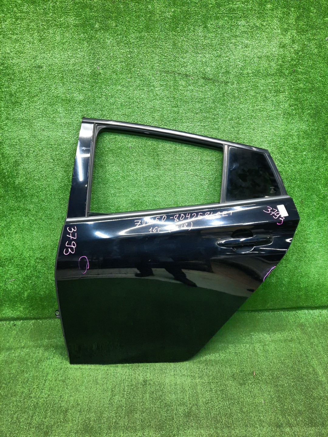 Дверь левая задняя TOYOTA PRIUS ZVW50, ZVW51, ZVW55 3793 1 ракурс