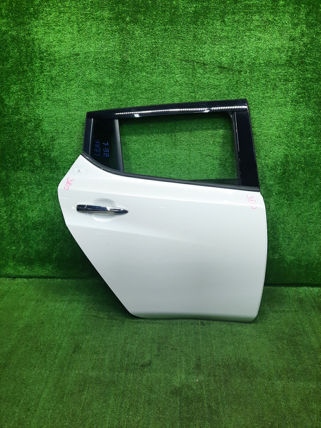 Дверь правая задняя NISSAN LEAF ZE1 3810 1 ракурс