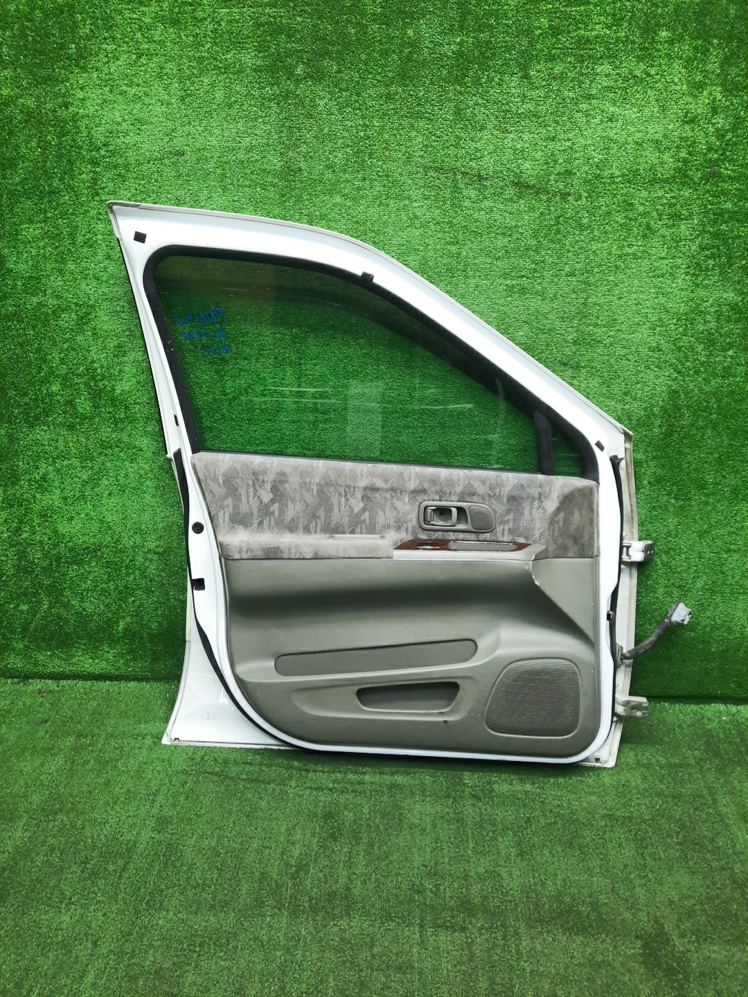 Дверь левая передняя NISSAN RNESSA N30, NN30, PNN30 3824 3 ракурс