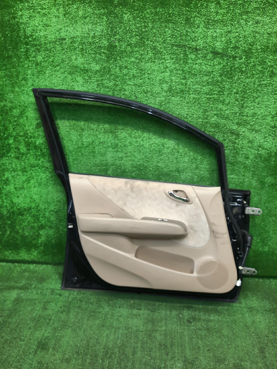 Дверь левая передняя HONDA FIT ARIA GD6, GD9, GD8, GD7 3832 4 ракурс