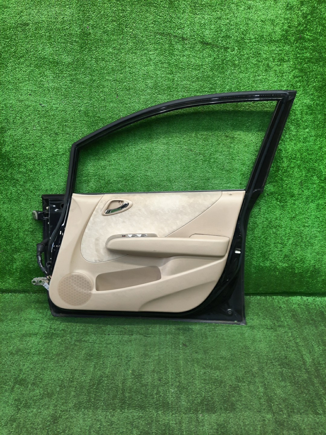 Дверь правая передняя HONDA FIT ARIA GD6, GD9, GD8, GD7 3833 5 ракурс