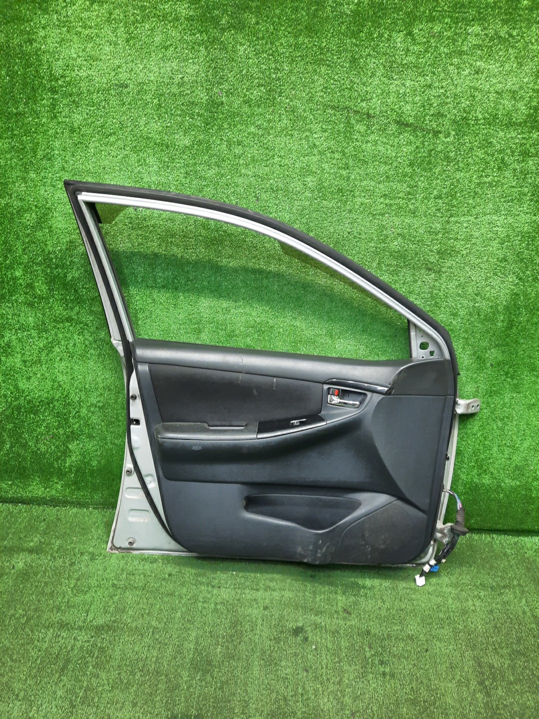 Дверь левая передняя TOYOTA COROLLA, COROLLA FIELDER, ALLEX, COROLLA RUNX ZZE124, NZE121, NZE120, ZZE122, NZE124, CE121, NZE121G, ZZE123G, ZZE124G, ZZE122G, NZE124G, ZZE123 3852 3 ракурс