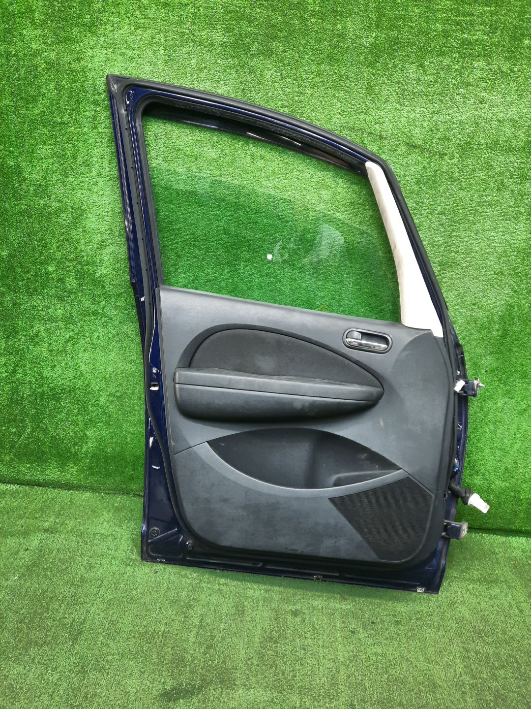 Дверь левая передняя MAZDA BIANTE CCEAW, CCEFW, CCFFW, CC3FW 3856 4 ракурс