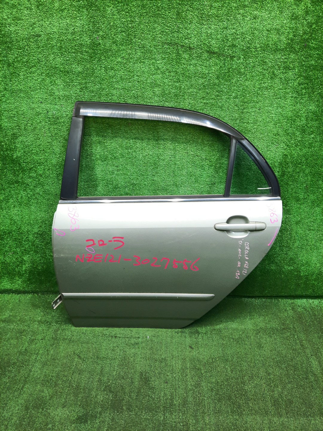 Дверь левая задняя TOYOTA COROLLA ZZE124, NZE121, NZE120, ZZE122, NZE124, CE121 3863 1 ракурс